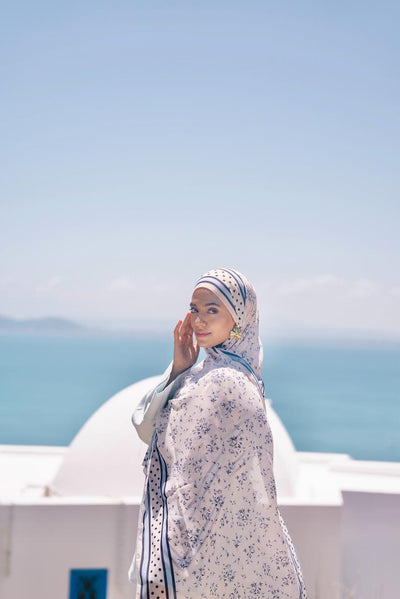 The Beauty of Timeless Designs — Embracing Femininity Through Scarves